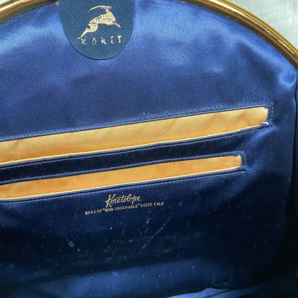 Vintage KORET Calf Suede Clamshell Purse w Accessories - Picture 9 of 15